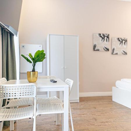 Stylish Studio Apartment Wiener Stadthalle Εξωτερικό φωτογραφία